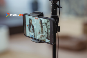 phone camera set up to make video